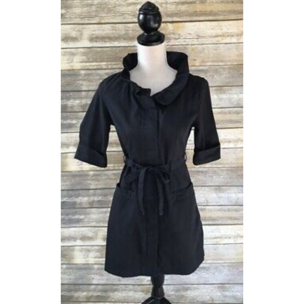 Anthropologie little yellow button black dress